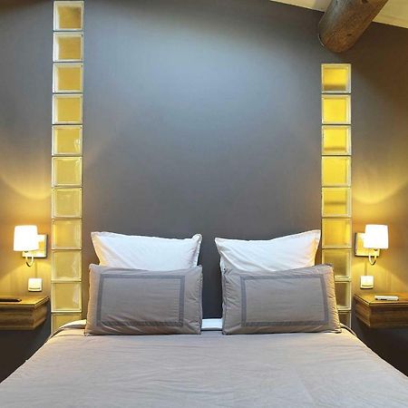 Le Moulin De Picaud Bed & Breakfast Grans Bagian luar foto